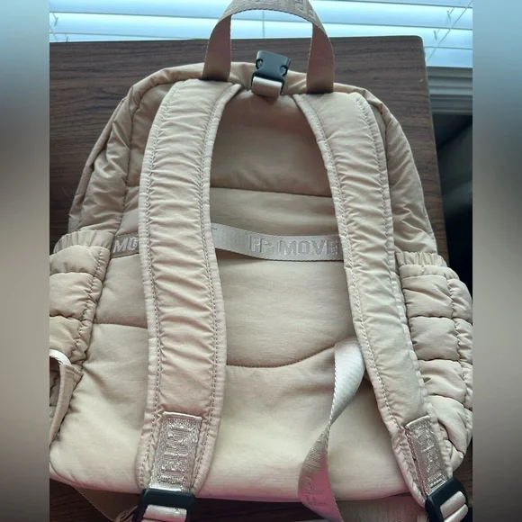 Free People Quilted Backpack in off white EUC - Picture 5 of 9